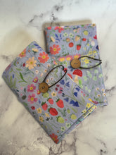 Load image into Gallery viewer, Needle Roll - Medium - Picnic (blue)