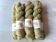 Load image into Gallery viewer, Oregano - Silky Sock
