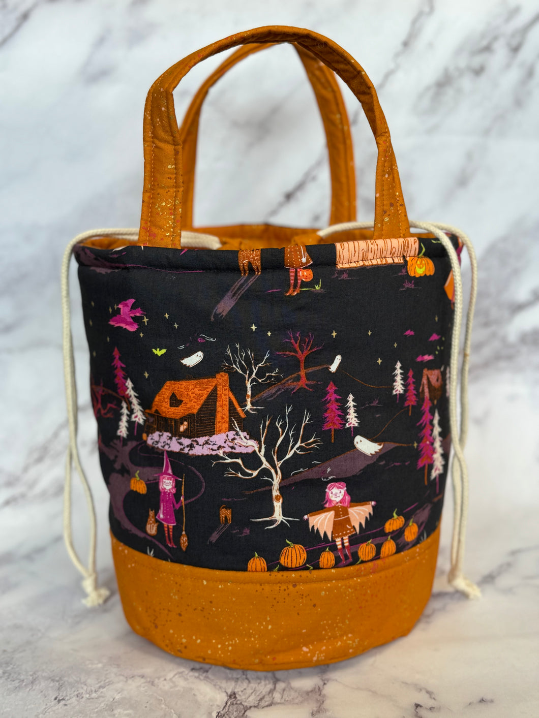 Bucket Bag - Large - Trick or Treaters (black)