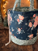 Load image into Gallery viewer, Bucket Bag - Large - Winter Floral
