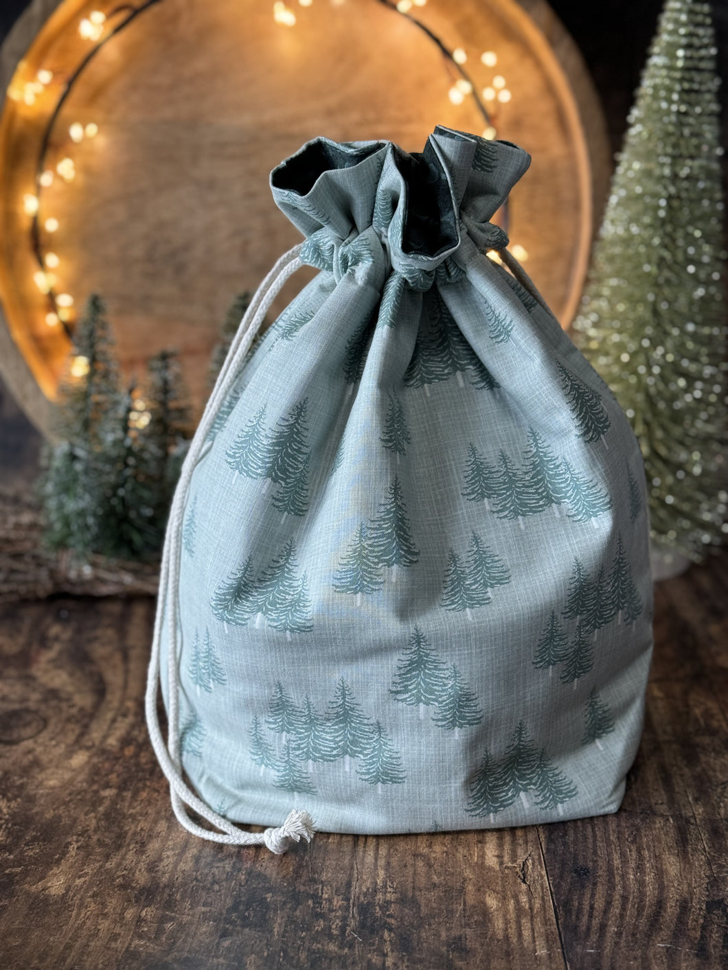 Ruffle Bag - Large - Snowy Forest